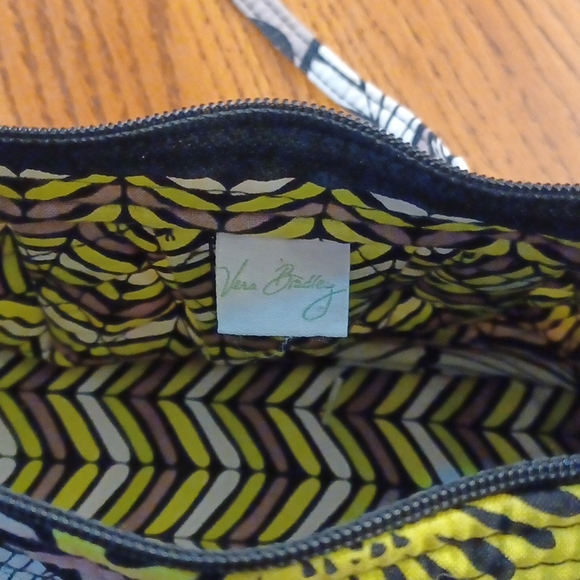 Vera Bradley small crossbody - Picture 3 of 3